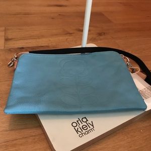 🎄🎁 OK Embossed Flower Leather Travel Pouch